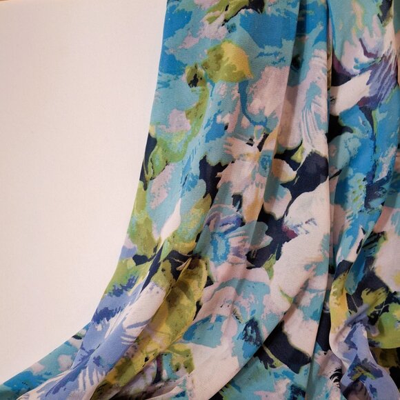 Fabric - Sheer Flowing Chiffon Aqua Floral Print, One Piece, 1.1yd x 60in - Picture 6 of 9